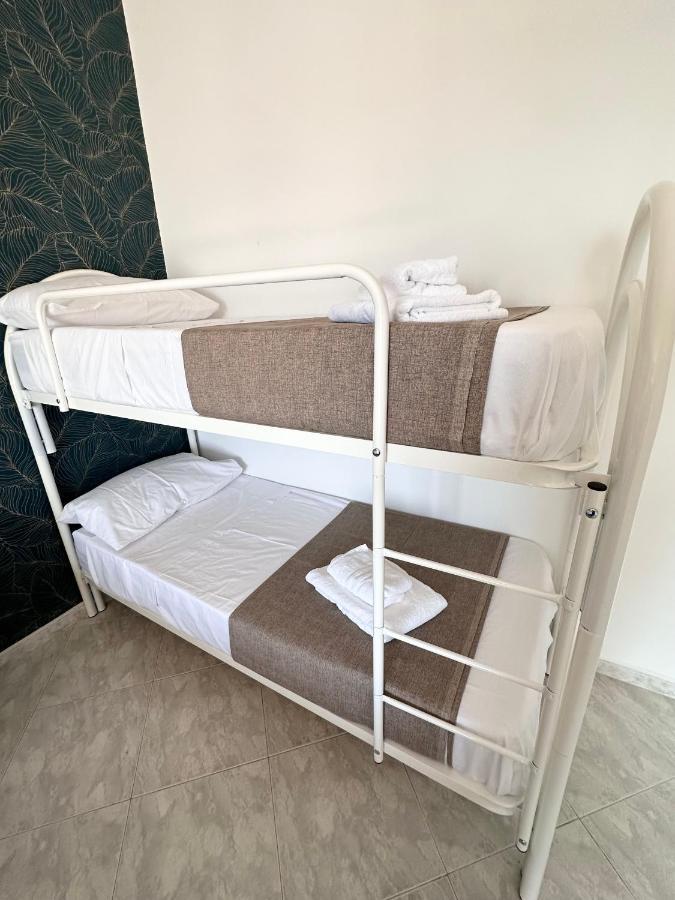 Airport Seaview Rooms Napoli Exterior foto